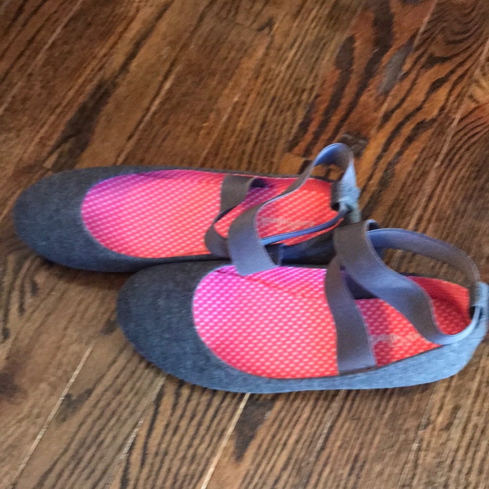 Adorable Gray Ballet Flat with Ankle Straps NWOT